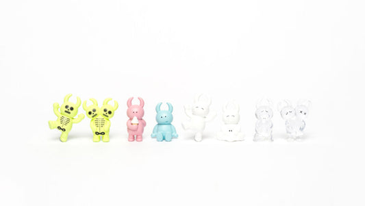 2012 UAMOU CAPSULE TOY