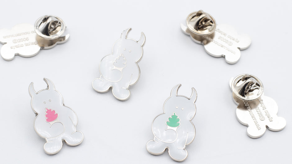 SOFT SERVE PIN BADGE