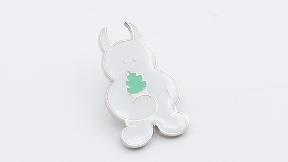 SOFT SERVE PIN BADGE