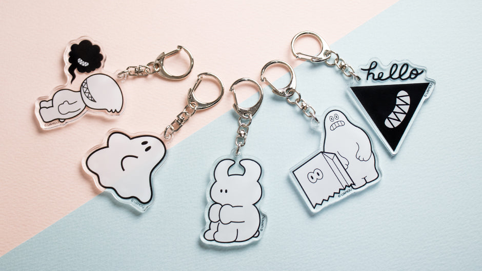 ACRYLIC KEYRING (RANDOM)