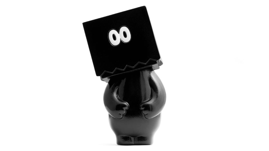 MR. DUMP & HELLO (BLACK / PAINTED EYES)