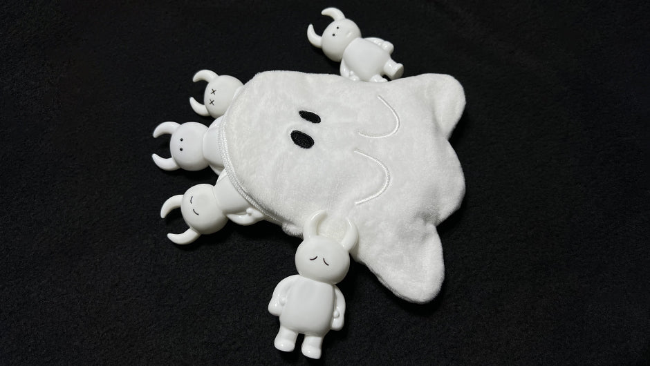 BOO FLUFFY POUCH