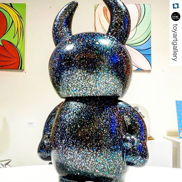 #Repost @toyartgallery with @repostapp. ・・・ Giant hand painted #uamou for our next show on September 5!!! #toyartgallery #biguamou #tag