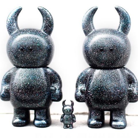 “FAMOUS LAST WORDS” GROUP SHOW Graffiti Big Uamou! September 5th ~ September 27th Toy Art Gallery 7571 Melrose Ave. Los Angeles CA 90046 www.toyartgallery.com ロサンゼルスTOY ART GALLERY限定