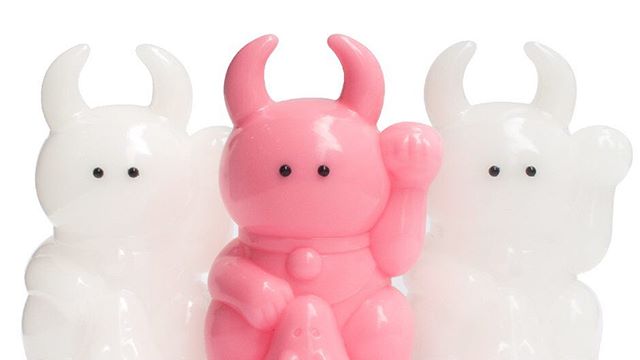 NEW ARRIVAL: MILK & STRAWBERRIES SERIES! www.uamou.com #uamou #fortuneuamou #sofubi #madeinjapan #fortunecat