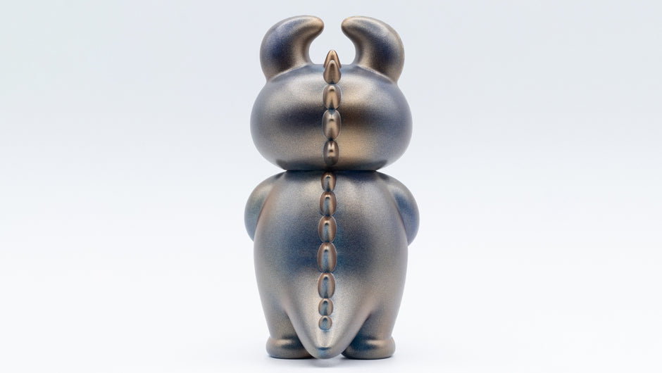 METALLIC DENIM DINO UAMOU