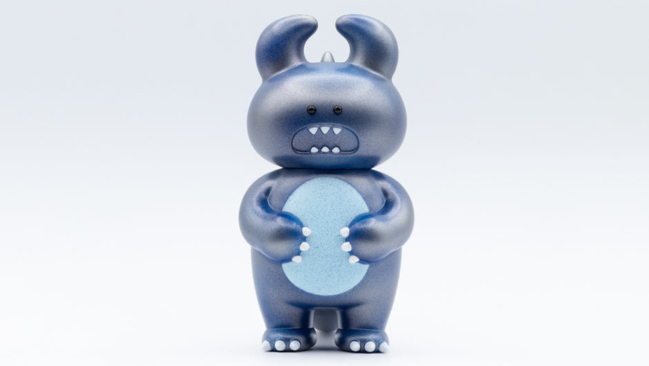 METALLIC DENIM DINO UAMOU