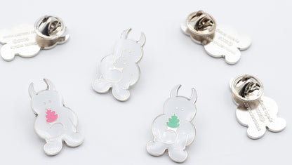 SOFT SERVE PIN BADGE