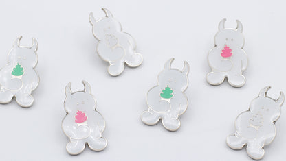 SOFT SERVE PIN BADGE