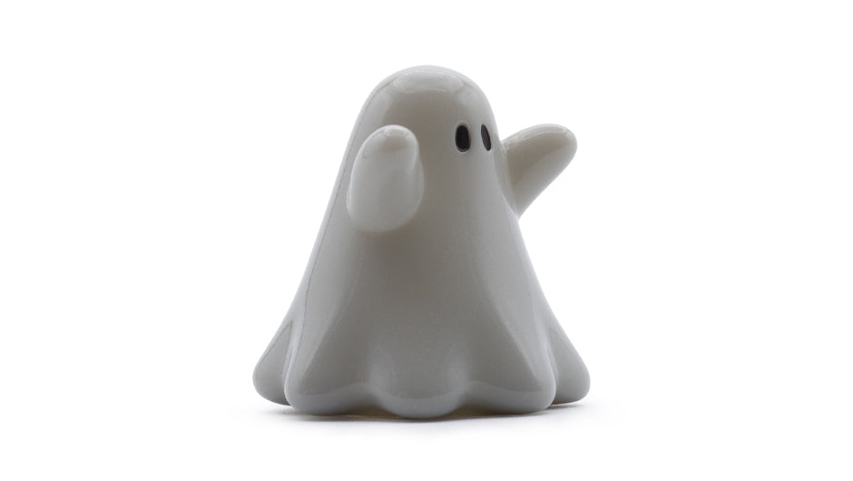 ”I’M A GHOST!” BOO PEARL GRAY