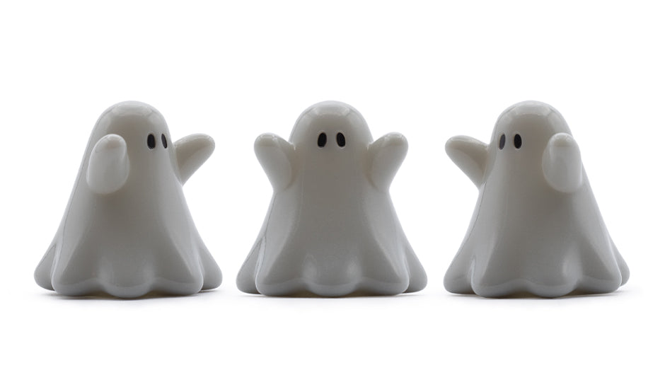 ”I’M A GHOST!” BOO PEARL GRAY